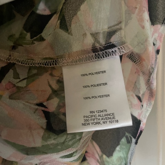 Ellen Tracy floral sheer blouse - Picture 2 of 4